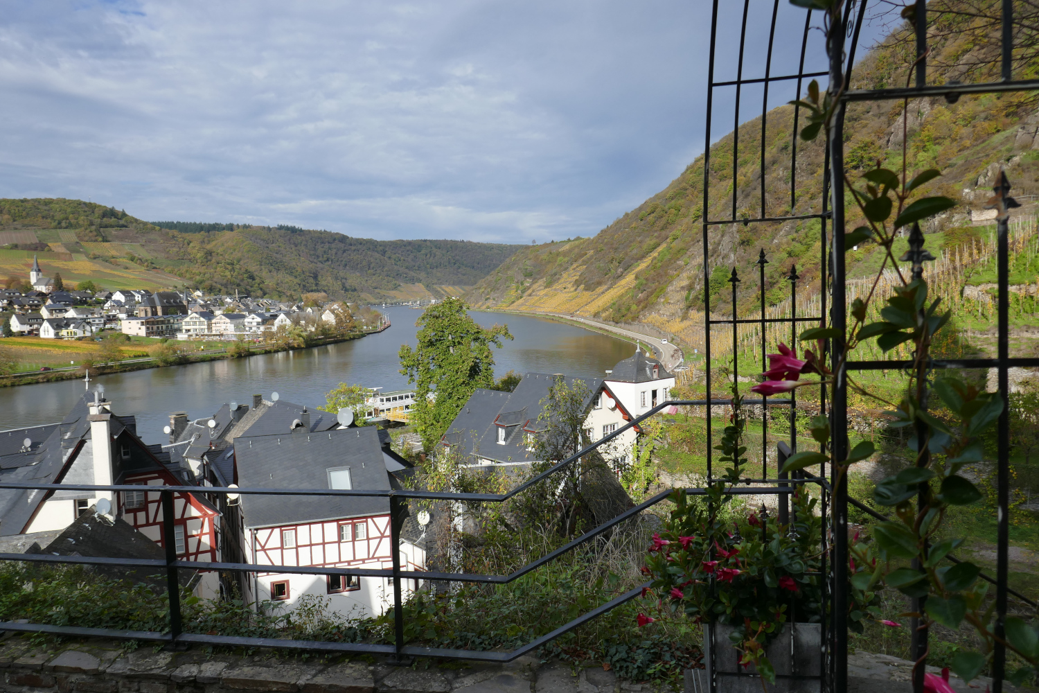 10-Moezel- 10-Moezel-